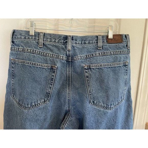 LL Bean Jeans Mens 37x30 Blue Denim Relaxed Fit Flannel Lined Medium Wash Pants - Picture 6 of 11